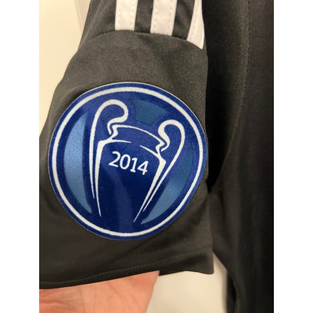 SOURCE UNKNOWN: Real Madrid Third Kit - image 6